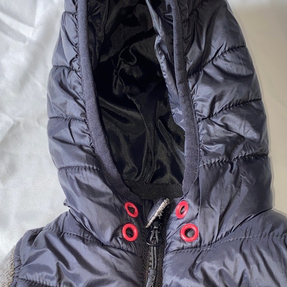 Reebok Black and Gray Hooded Jacket - Picture 8 of 16